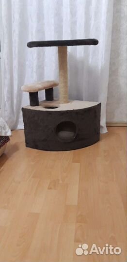 Домик для кошки с когтеточкой бу