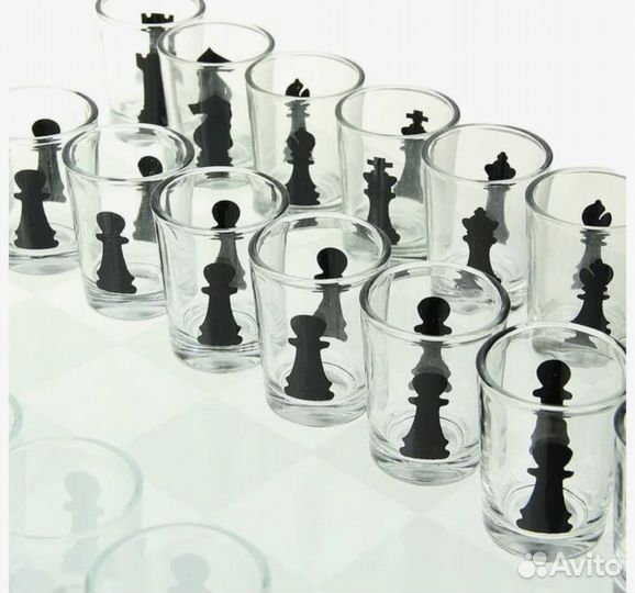 Шахматы пьяные, рюмки