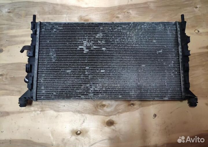 Радиатор основной Volvo C30