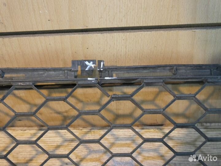 Решетка радиатора Mazda 3 13-16