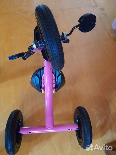 Трехколесный велосипед