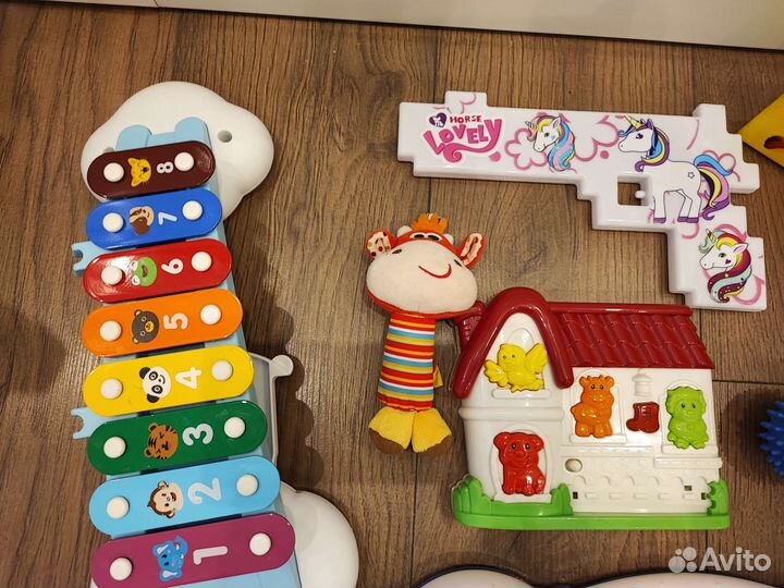 Музыкальные игрушки для малышей