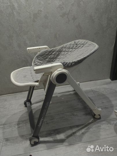 Стул для кормления