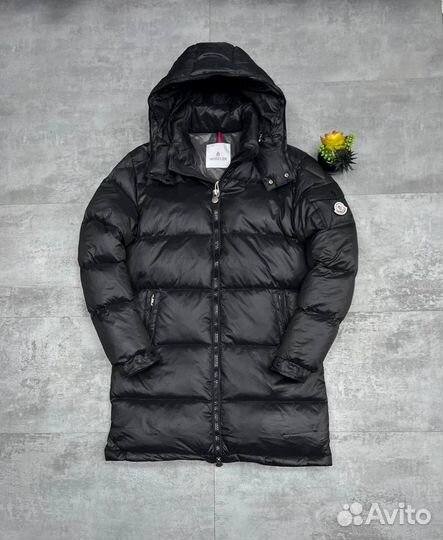 Пуховик зимний удлинённый moncler (хит 2024)