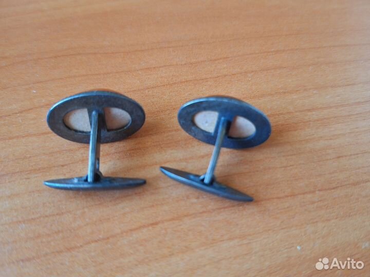 Запонки янтарь 875