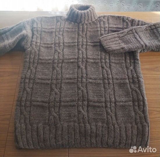 Свитер шерсть