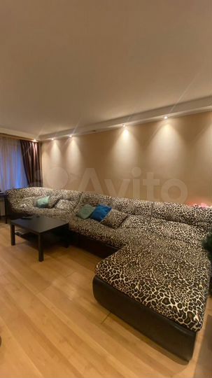 3-к. квартира, 64,4 м², 1/10 эт.