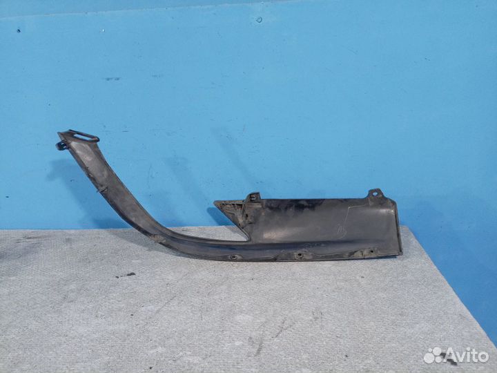 Накладка заднего бампера правая Lexus RX 4