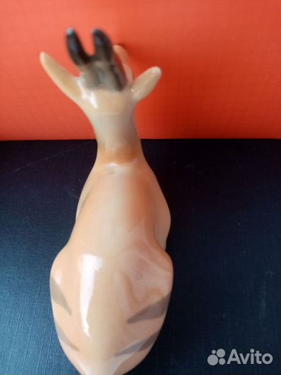 Олень фарфор