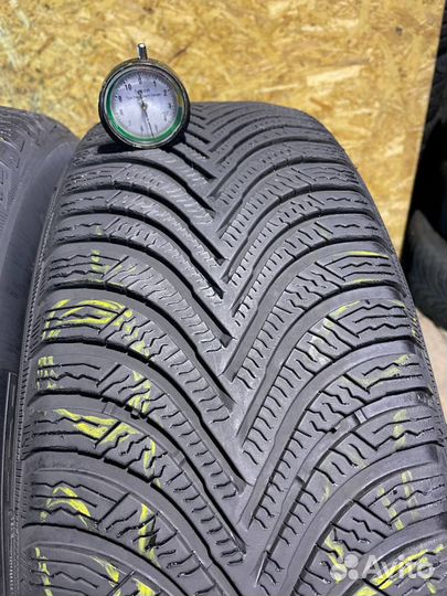 Michelin Alpin 5 215/65 R17