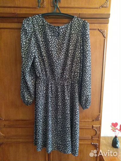 Платья женские нарядные - 2 шт., р-р - 50