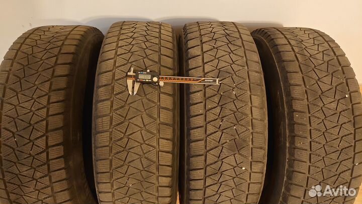 Bridgestone Blizzak DM-V2 225/65 R17 102S