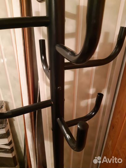 Вешалка для одежды напольная металлическая