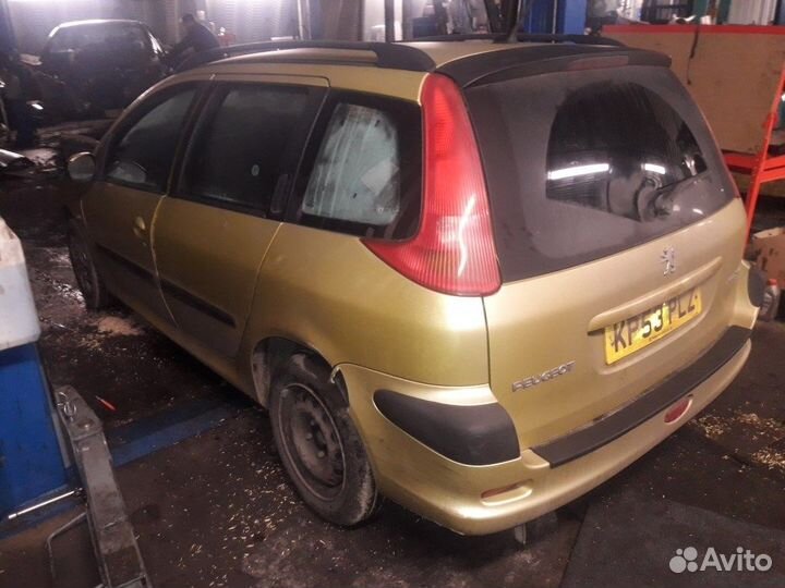 Разбор на запчасти Peugeot 206