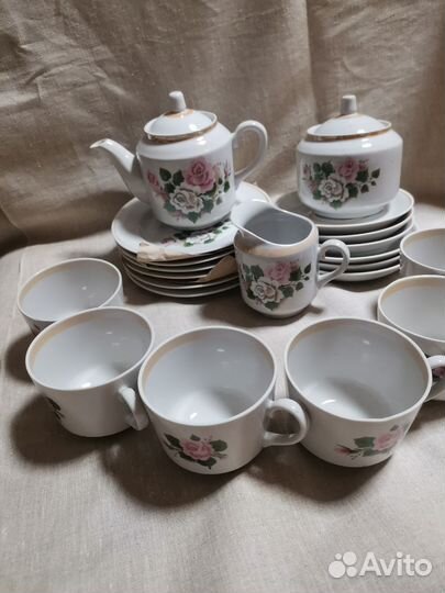 Сервиз столовый и чайный