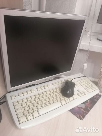 Механическая клавиатура белая