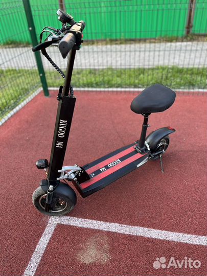 Электросамокат Kugoo m4