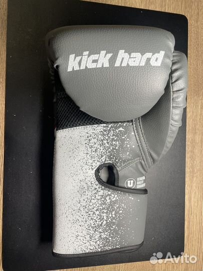 Перчатки боксёрские Ultimatum Boxing Reload MR-200