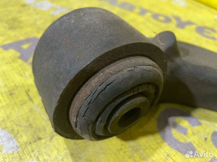 Рычаг подвески передний левый Jeep Cherokee KJ