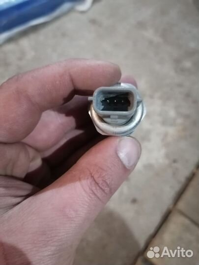 Датчик давления кондиционера Renault