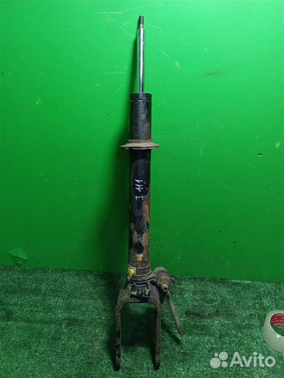 Стойка амортизатора передняя правая Mercedes Benz