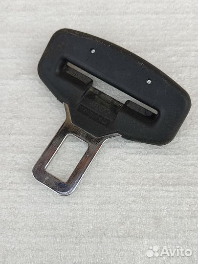 Защелка ремня безопасности задняя bmw 5 e39