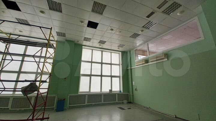 Отличное помещение.400 кв.Все коммуникации