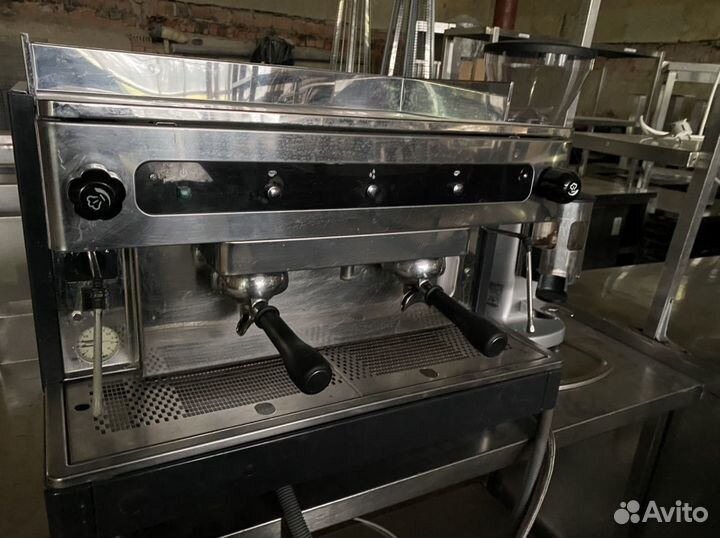 Кофе машина с кофемолкой