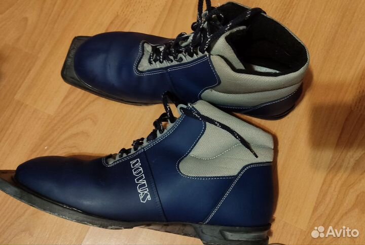 Лыжные ботинки