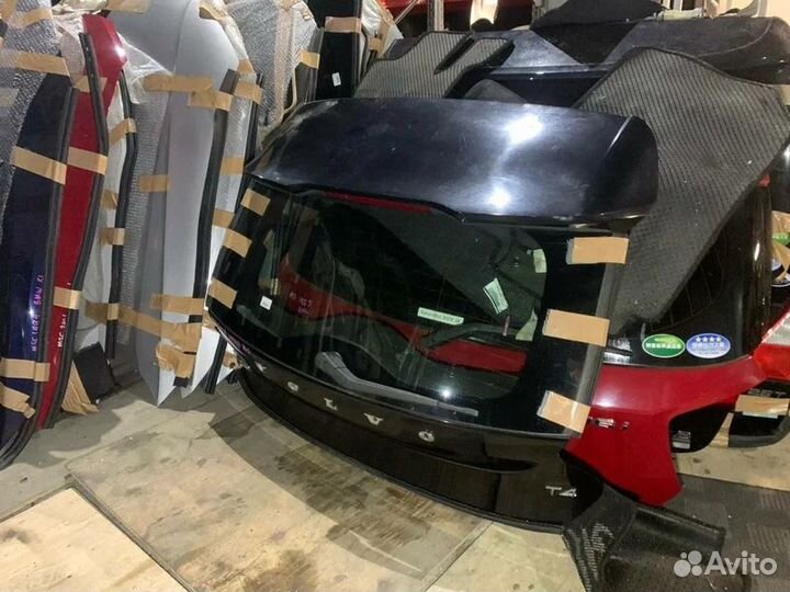 Крышка багажника Volvo V40 2014