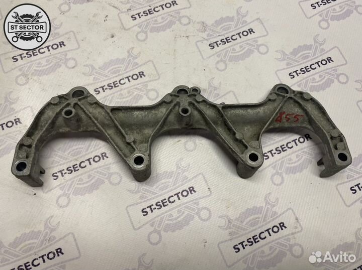 Кронштейн рампы audi ccea