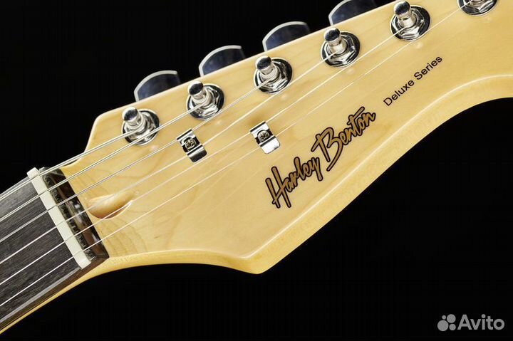 Электрогитара Harley Benton + Аксессуары
