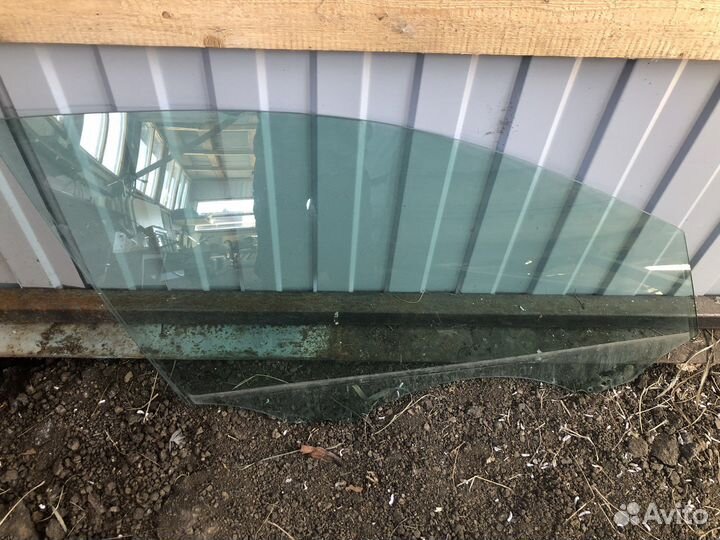 Стекло двери правое ауди а4 б8