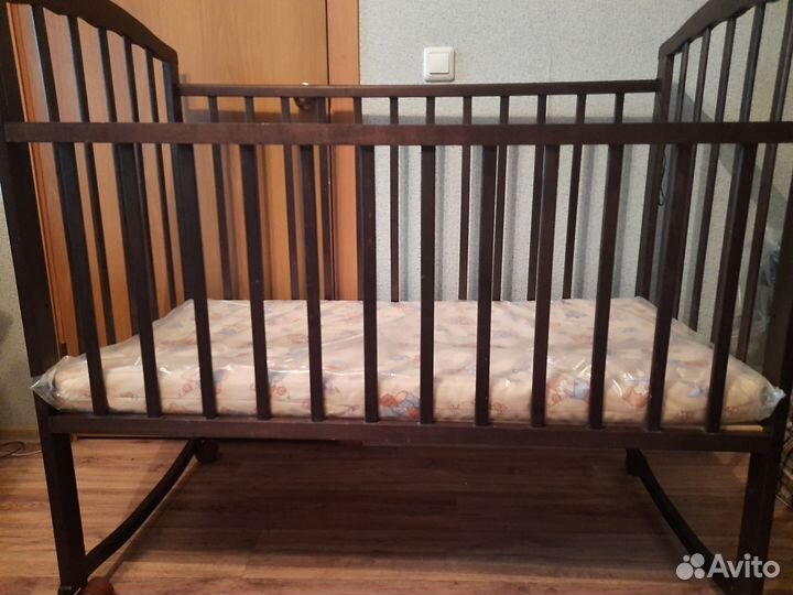 Детская кровать манеж