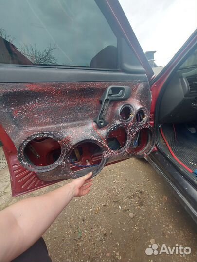 Монтаж автомобильной мультимедии и автозвука