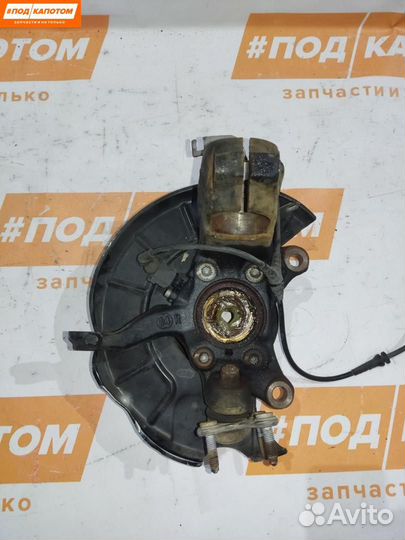 Кулак передний левый Volkswagen Golf 6 2011