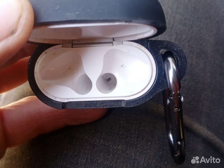 Кейс airpods 2 A1602