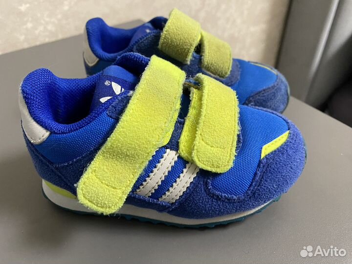 Кроссовки adidas