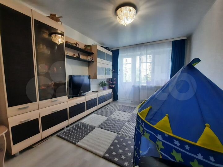 3-к. квартира, 56 м², 3/5 эт.