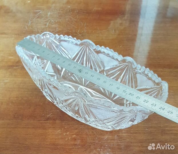 Хрустальные салатницы и вазы для фруктов