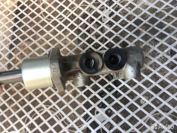 Цилиндр тормозной главный Сеат Кордоба