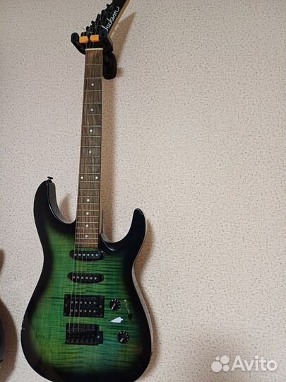 Электрогитара