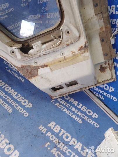 Передняя левая дверь. Isuzu Elf грузовой 4BE1 1996