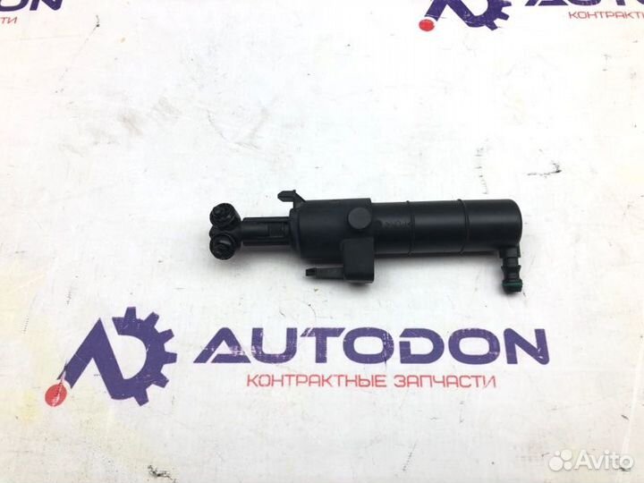 Форсунка омывателя фар передняя правая Mercedes