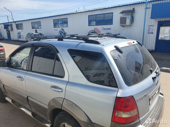 Универсальные поперечины для Kia Sorento