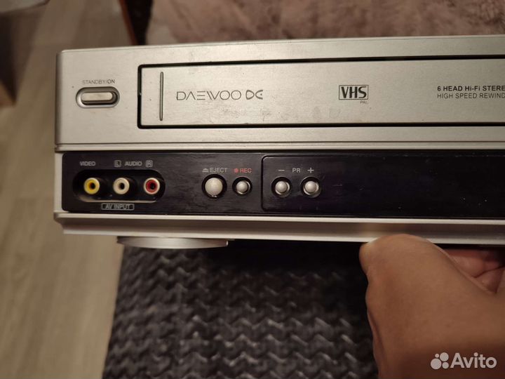 Видеомагнитофон