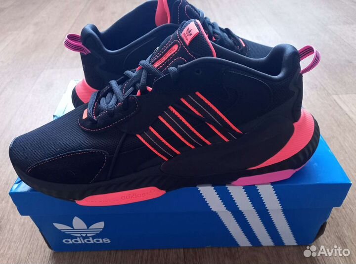 Кроссовки adidas Hi-Tail