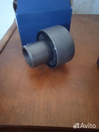 Сайлентблоки задней балки Renault Laguna