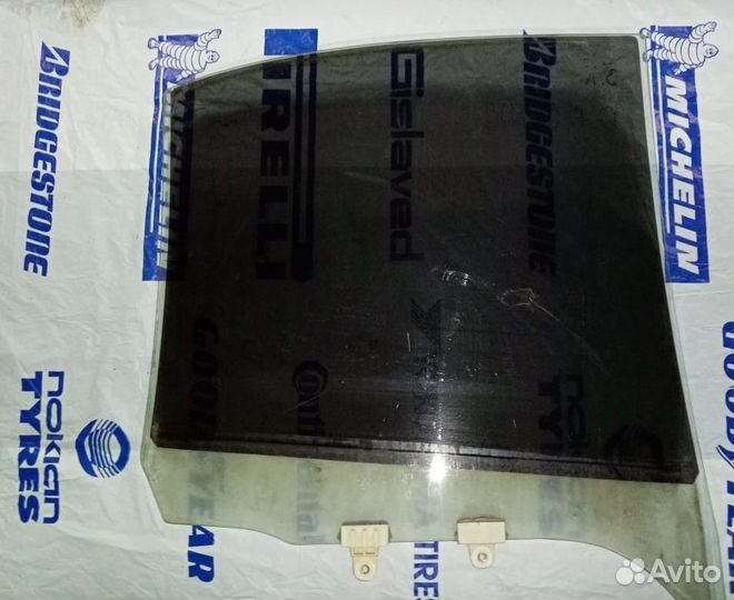 Стекло двери заднее левое правое Nissan Almera N15