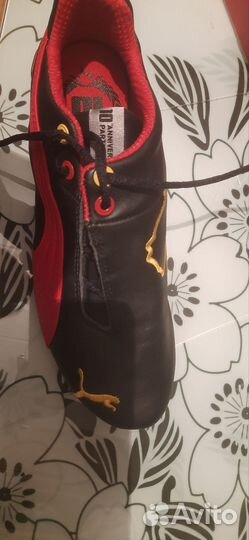 Кроссовки женские